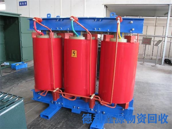 箱式变压器回收，电力物资回收价值，低压柜回收